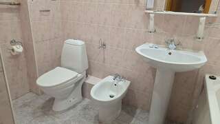 Гостиница Александровский Екатеринбург Большой двухместный номер с 1 кроватью-5