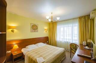 Гостиница Александровский Екатеринбург-0